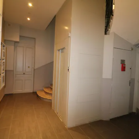 Apartment Luxury 3 Bedroom Rue D'antibes 410 By Interhome Cannes